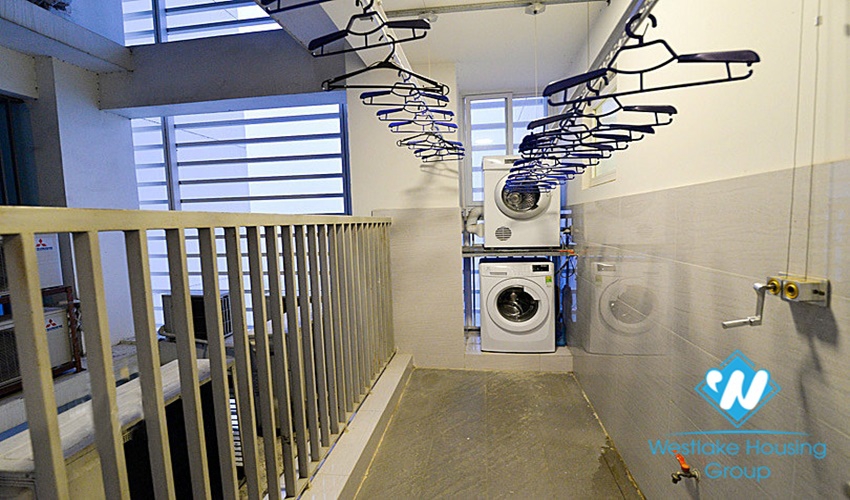 Fully furnished 154m high floor apartment for rent